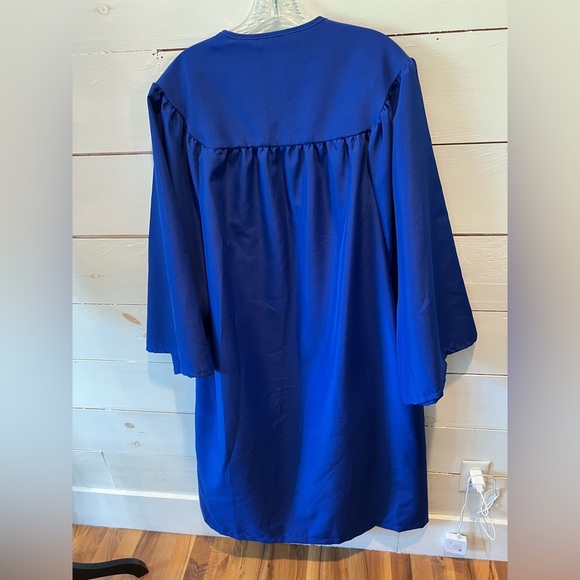 Royal Blue Graduation Gown, see photos, GUC, high school college graduation - Picture 2 of 6